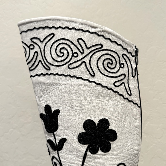 NEW O-Suzani Boot Company Embroidered Leather Over The Knee Boots - Picture 2 of 14